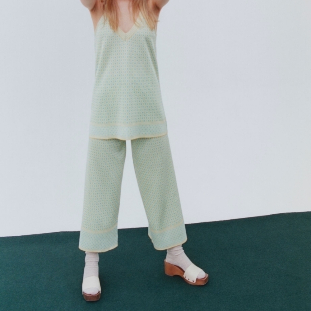 ZARA DIAMOND JACQUARD KNIT PANTS SIZE M - Picture 3 of 16